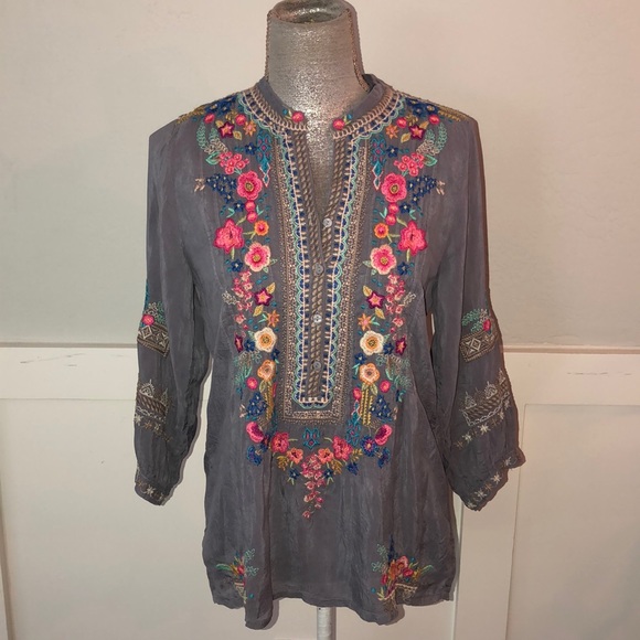 Johnny Was Tops - Johnny was blouse with embroidery, size xs